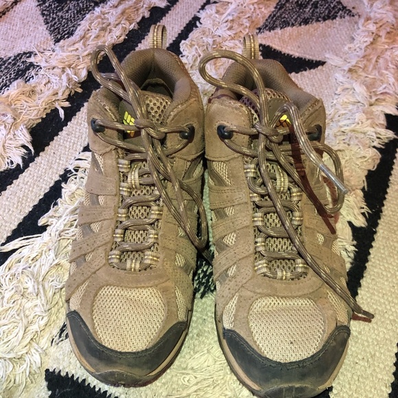 columbia pine bluffs omni tech shoes